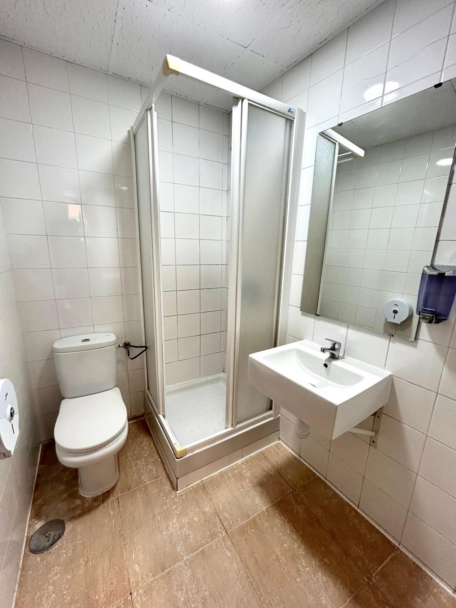 H21 Rooms Madrid Eksteriør billede